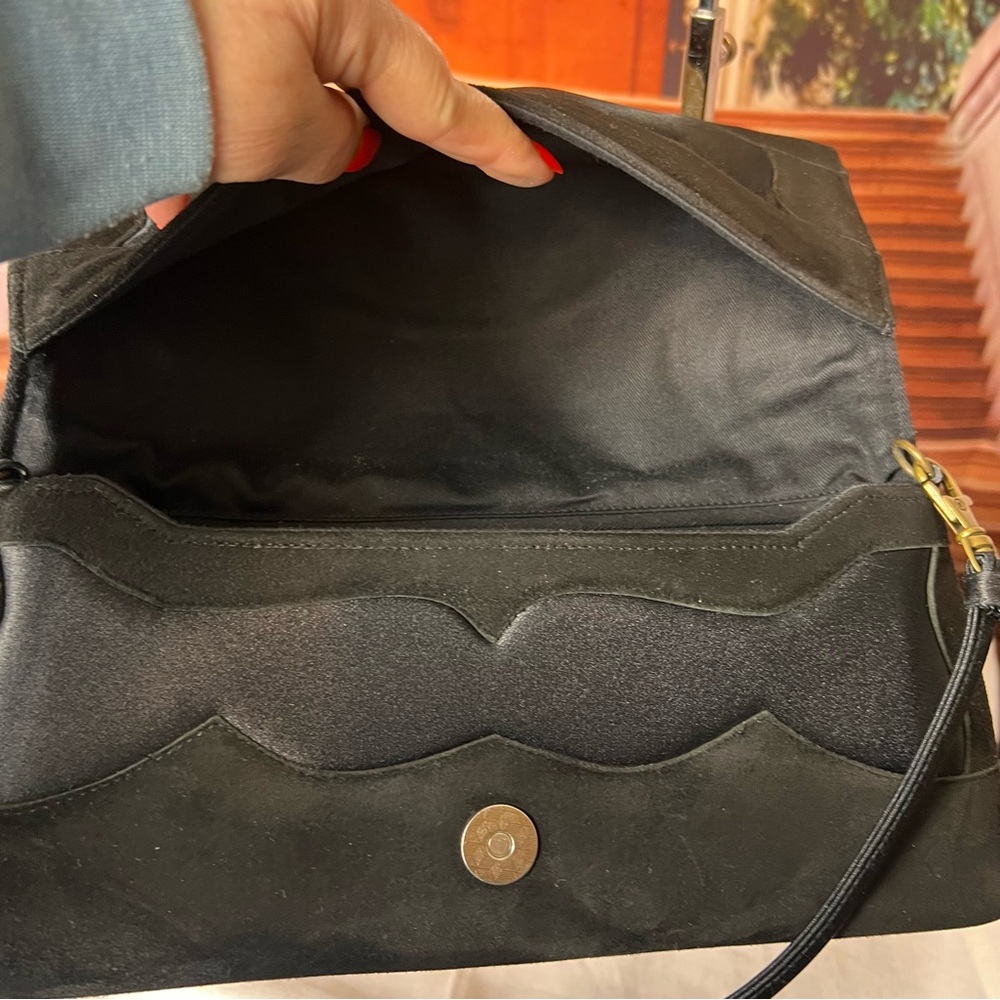 NWT OOVOO Black Suede Satin Floral Embroidered Women's Bag, beautiful - Picture 8 of 10